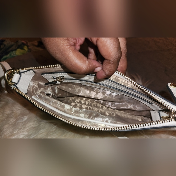 KARL LAGERFELD PARIS BAG. - Picture 5 of 10